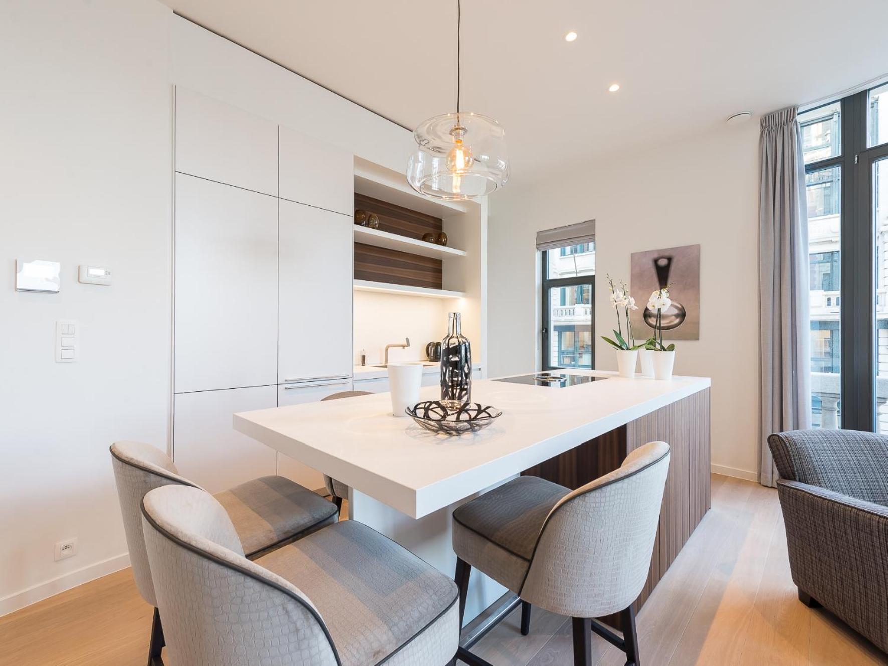 Modern Central 1Br Suite - 90 Sqm Bryssel Exteriör bild