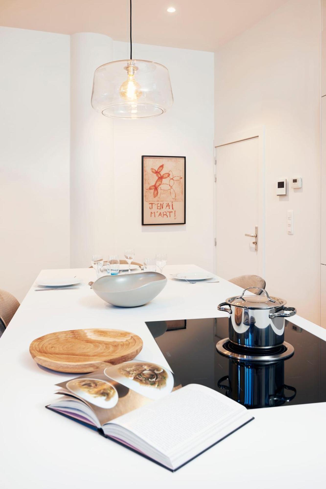 Modern Central 1Br Suite - 90 Sqm Bryssel Exteriör bild